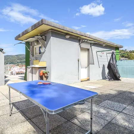 Amazing In With 2 Bedrooms And Wifi * Σαβόνα