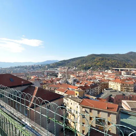 Διαμέρισμα Amazing In With 2 Bedrooms And Wifi *