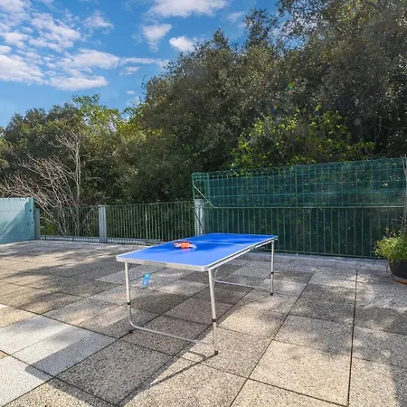 Amazing In With 2 Bedrooms And Wifi Lägenhet