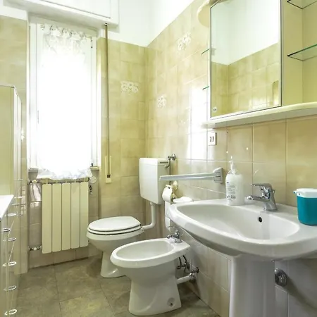 Lägenhet Amazing In With 2 Bedrooms And Wifi